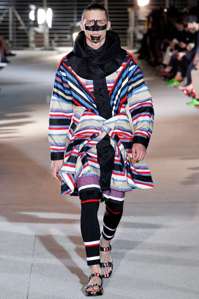 Look 57